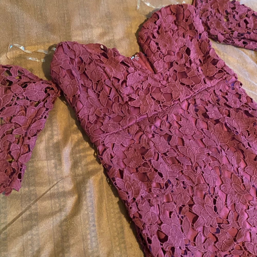 Dress - Picture 3 of 3